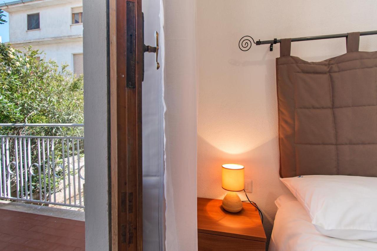 Ferienwohnung Casa Riccio Cala Gonone Exterior foto